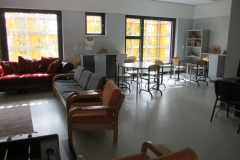 Гостиная, где ученики могут делать уроки и отдыхать.